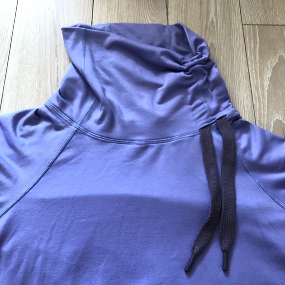 Nike Pro Hyperwarm Dri-Fit Mock Turtleneck Training Top in Lavender Size L - Picture 4 of 13